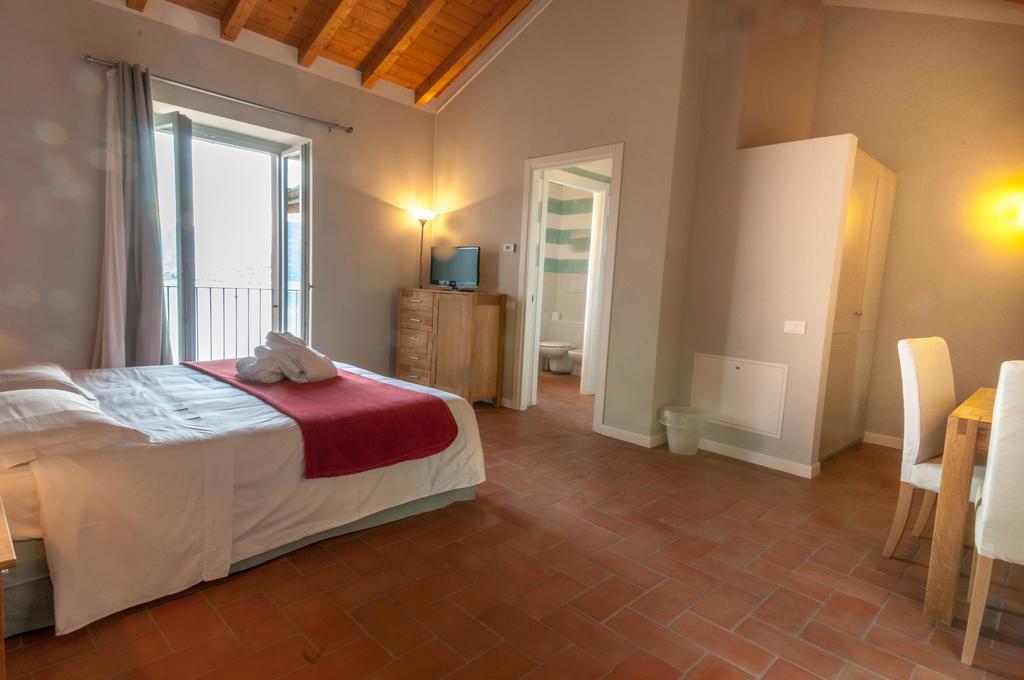 Locanda Pozzetto Laveno-Mombello Exteriér fotografie